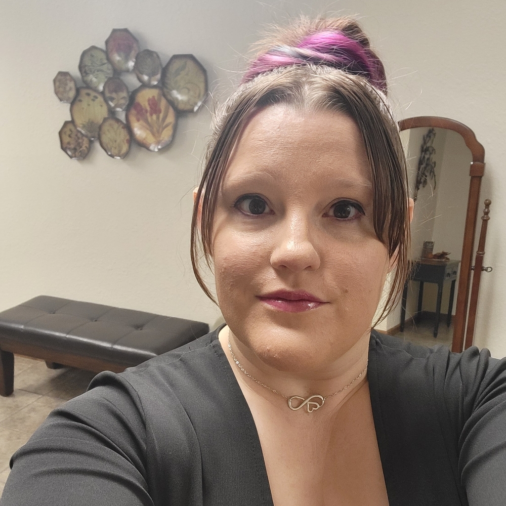 Meet your Posher, Haley